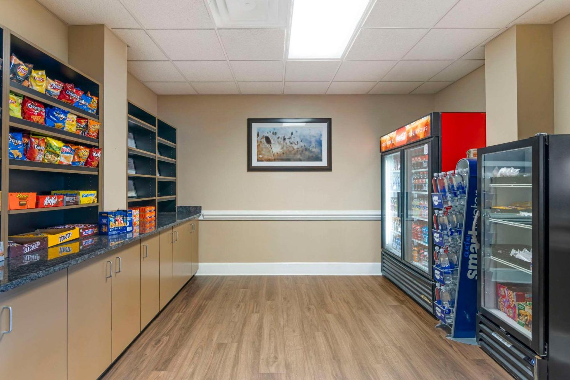 Comfort Inn & Suites Tifton Extérieur photo