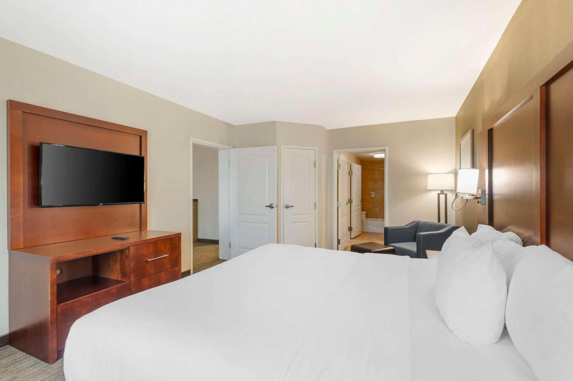 Comfort Inn & Suites Tifton Extérieur photo